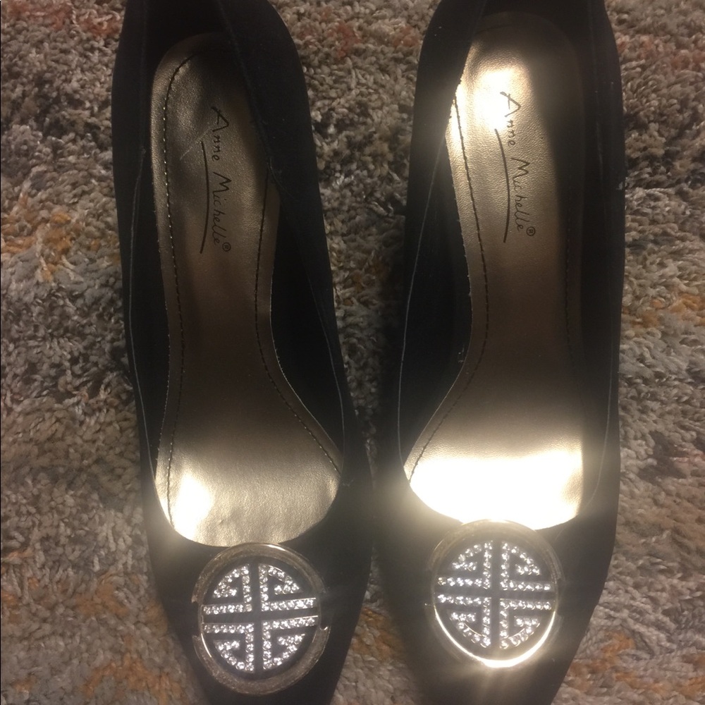 Anne Michelle heels